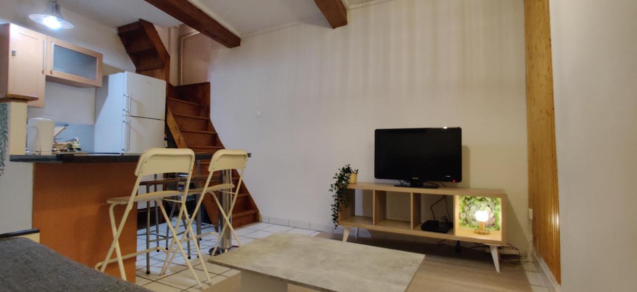 Entre Aix Et Marseille - Petite Maison A Ориоль Экстерьер фото